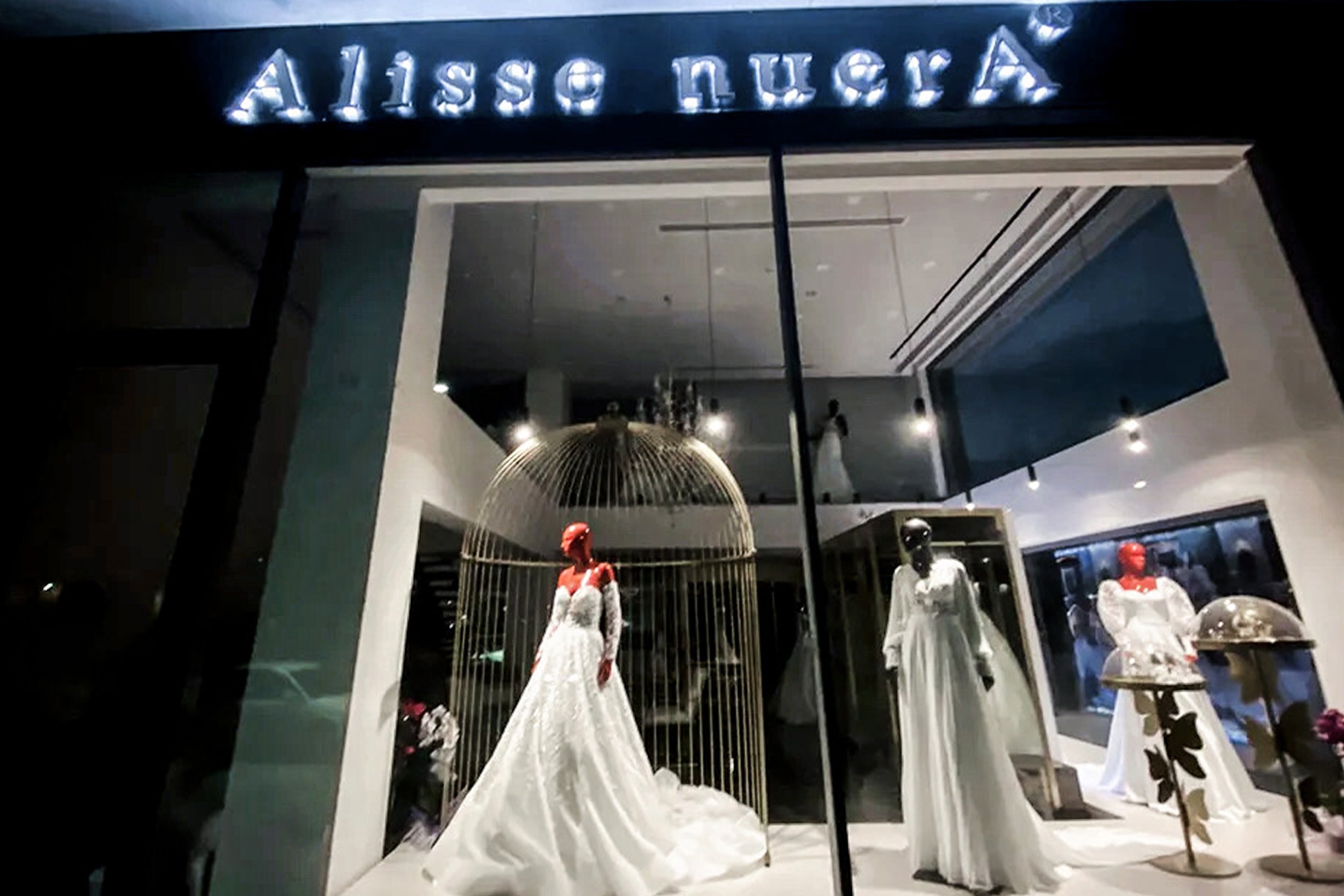 Alisse nuerA Gelinlik Mağazası  Kıbrıs